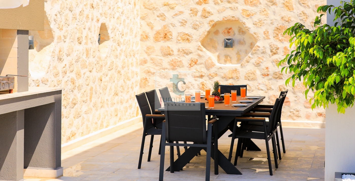 Villa Murphy The Turquoise Collection 32