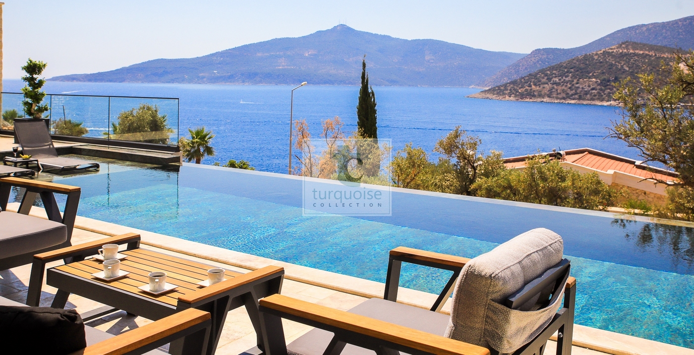 Villa Murphy The Turquoise Collection 33