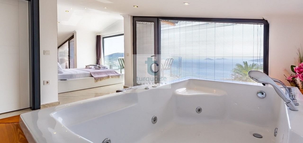 Villa Kahkaha 47 466 Copy