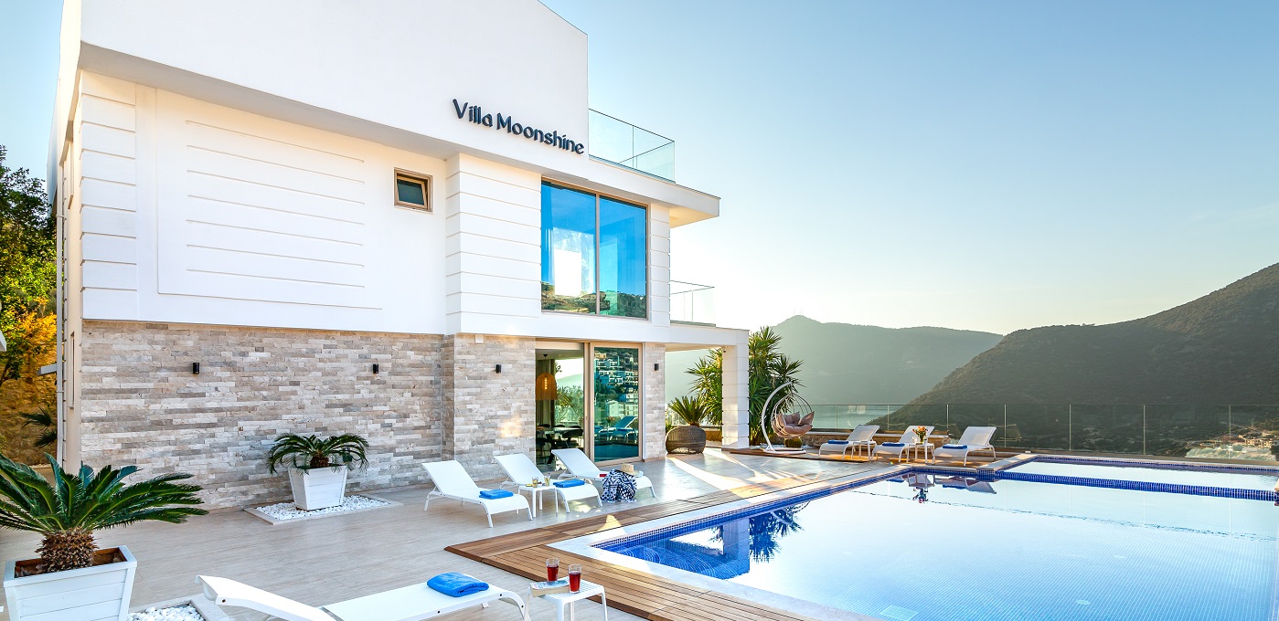Villa Moonshine 1