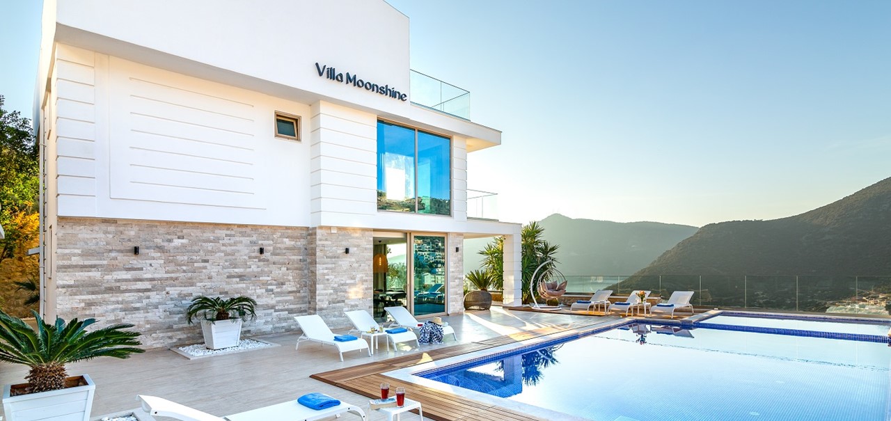 Villa Moonshine 1