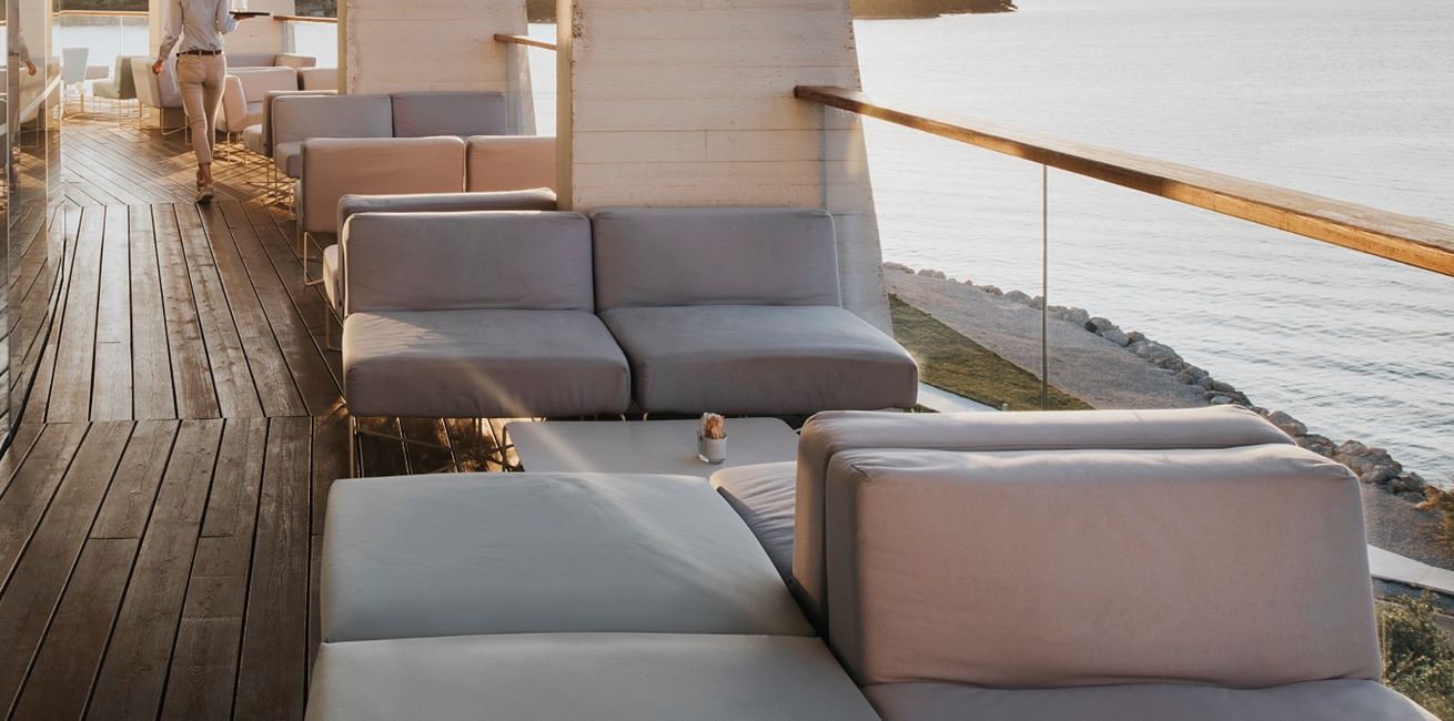 Dresortsibenik Artbarterrace