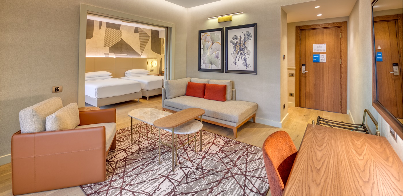 Hiltondlm 11 Lakehouse Family Swim Up 4