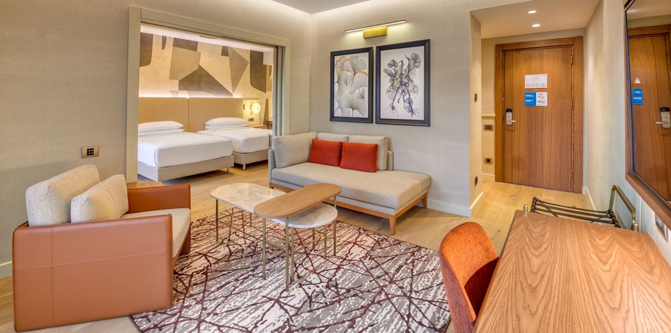 Hiltondlm 11 Lakehouse Family Swim Up 4