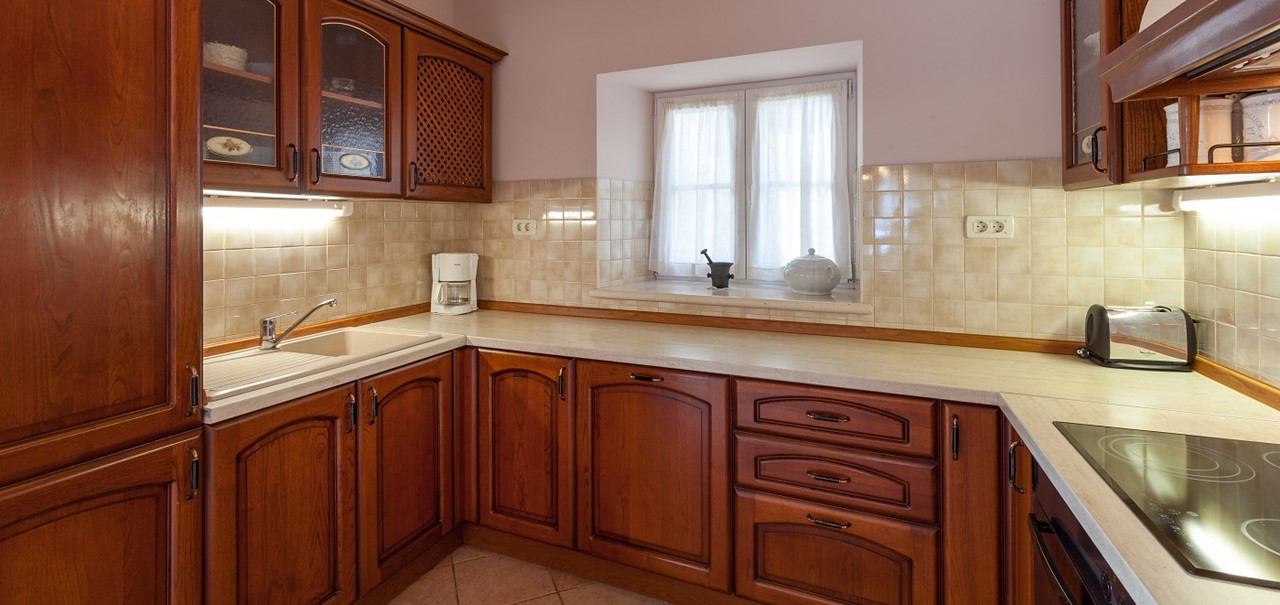 Villa In Sumartin 13