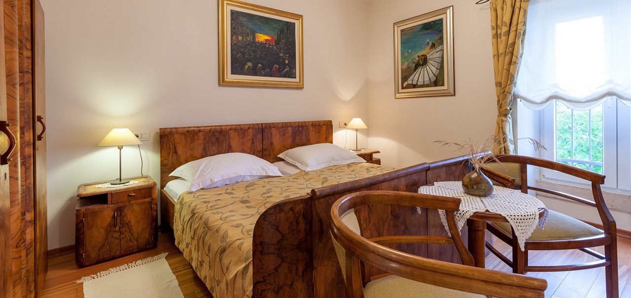 Villa In Sumartin 16