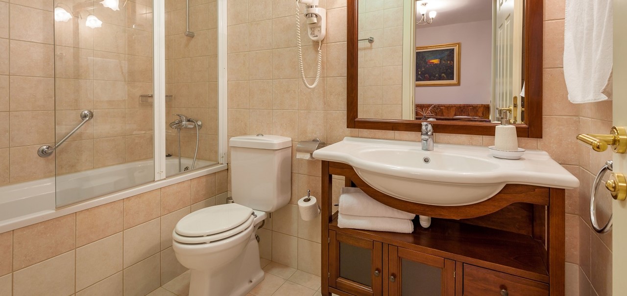 Villa In Sumartin 18