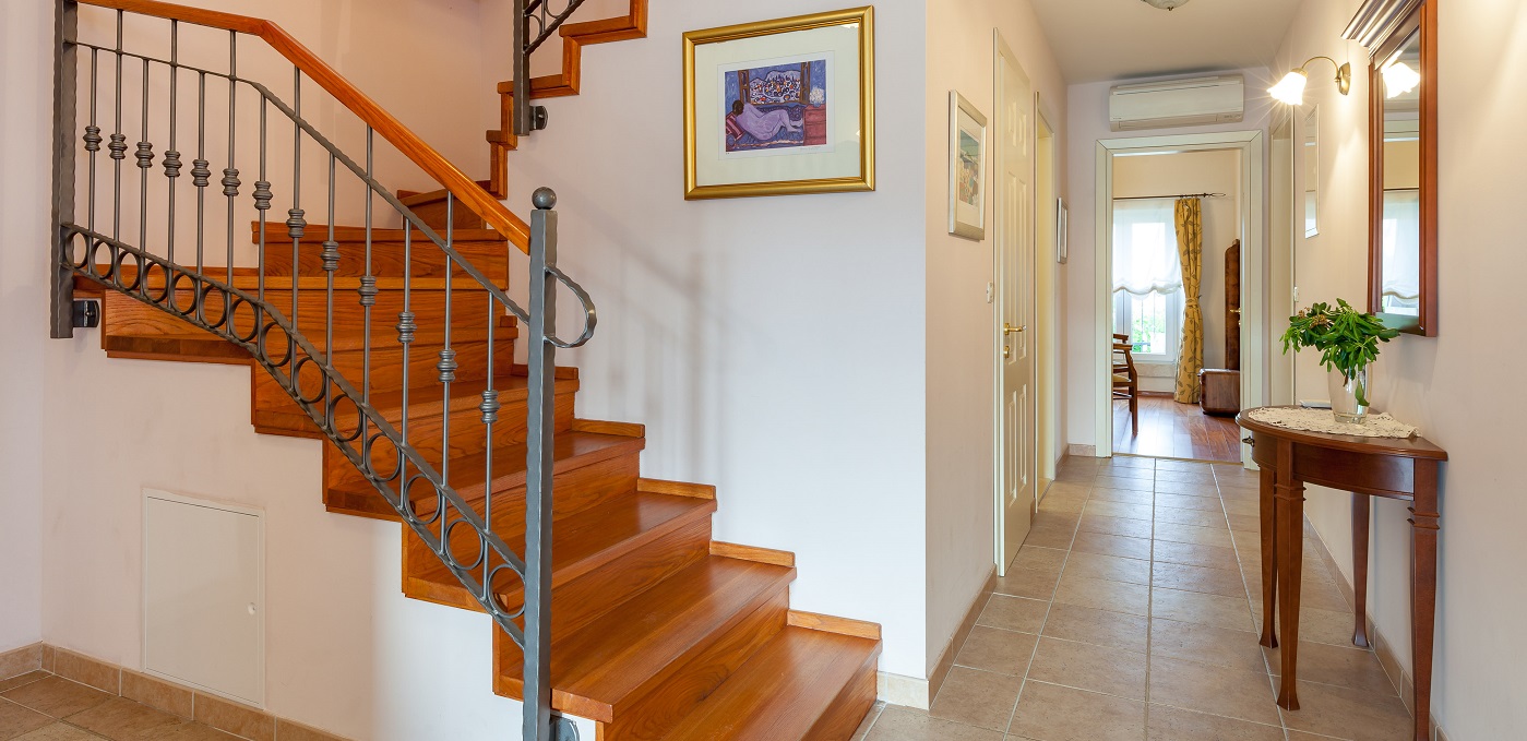 Villa In Sumartin 21