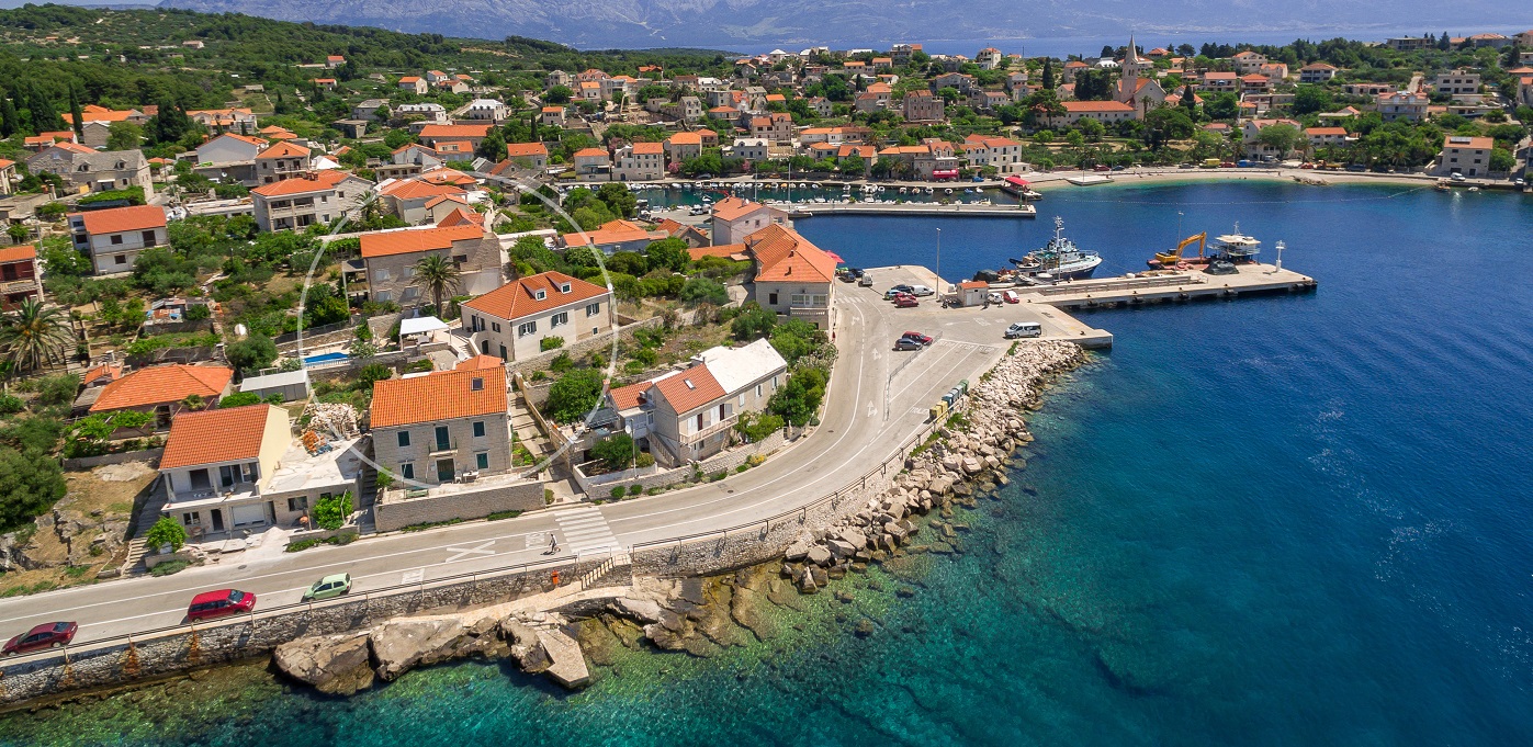 Villa In Sumartin 30