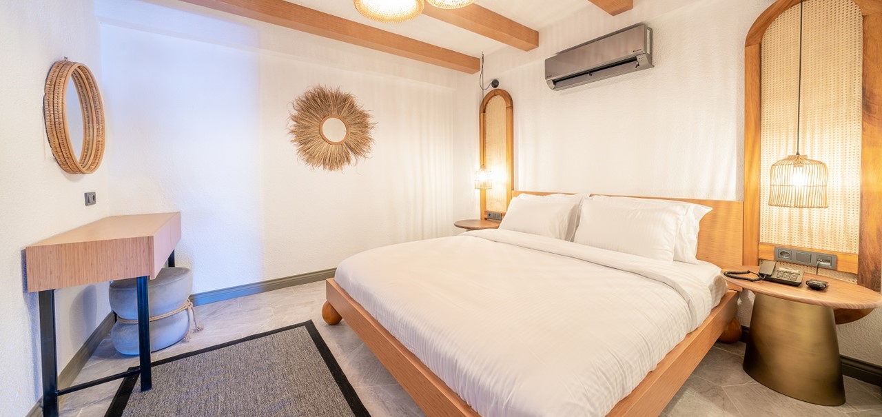 LUPIA SUITES ROOM 101 2