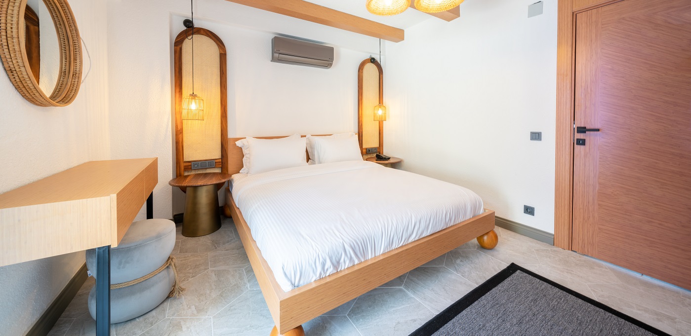 LUPIA SUITES ROOM 201 5