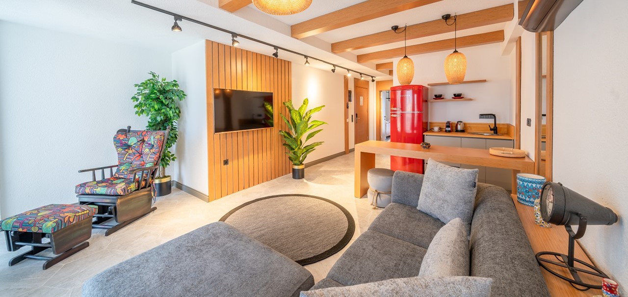 LUPIA SUITES ROOM 201 9