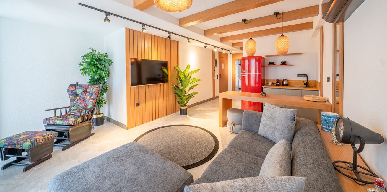 LUPIA SUITES ROOM 201 9