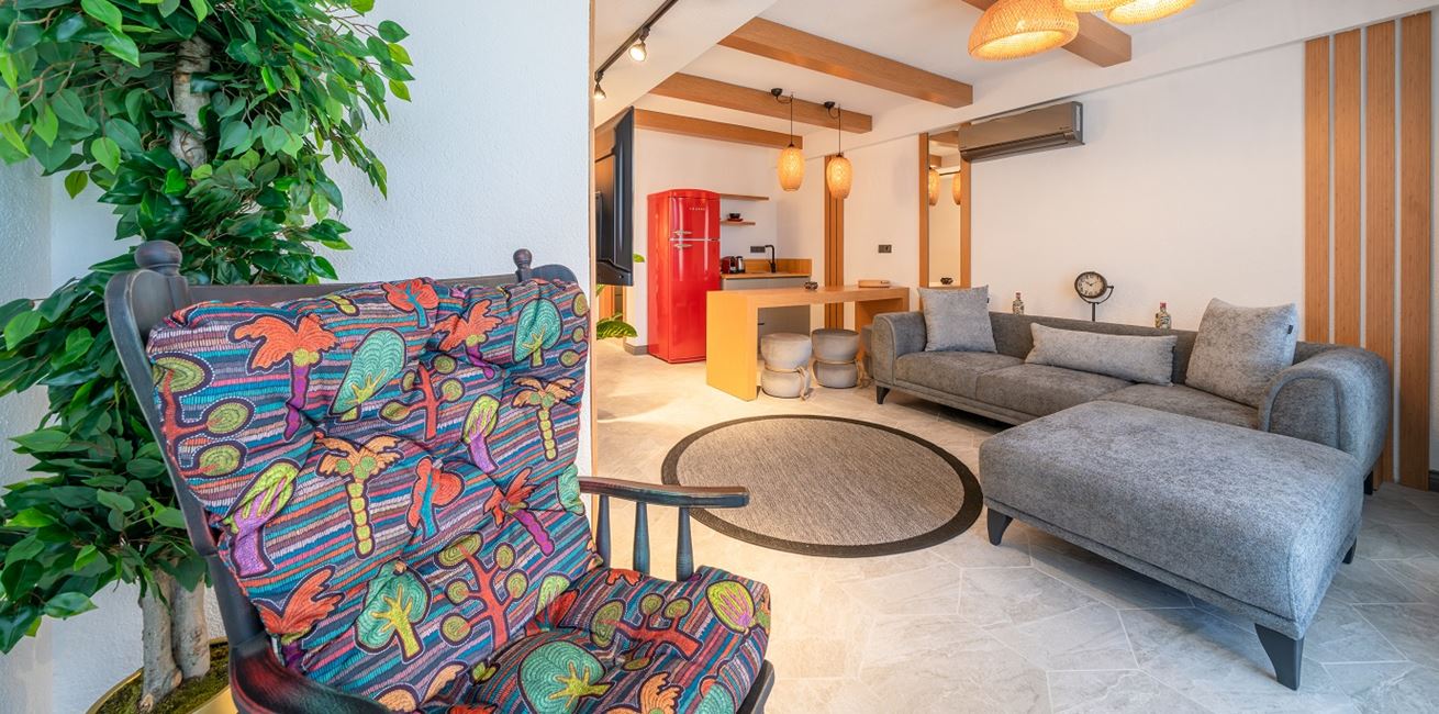 LUPIA SUITES ROOM 201 10