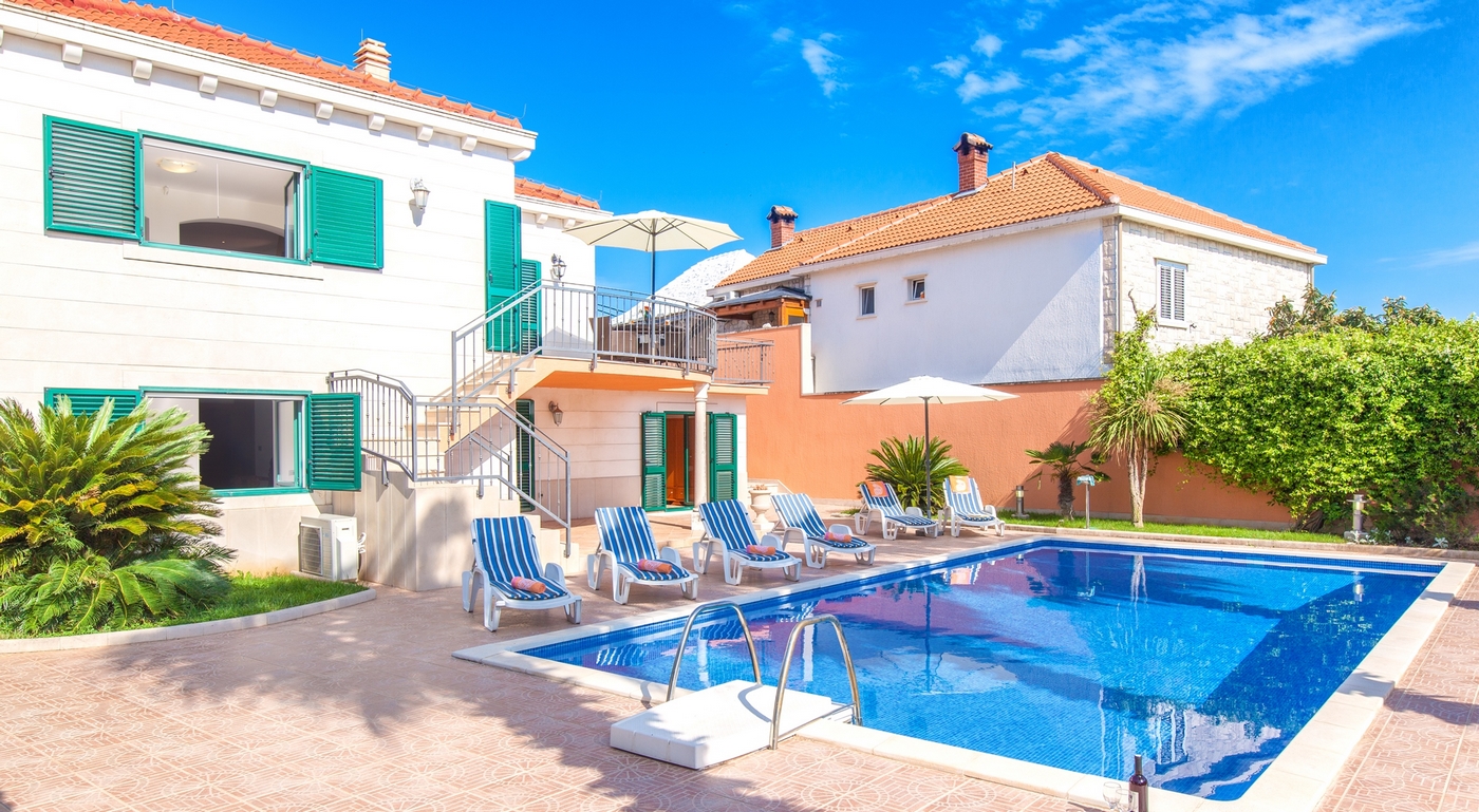 Villa Turquoise Rasotica