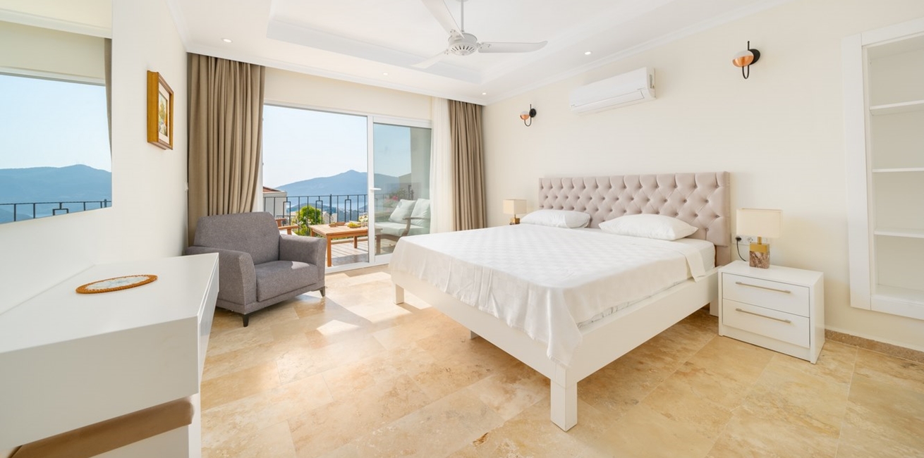 Aqua Marine Apartment 7