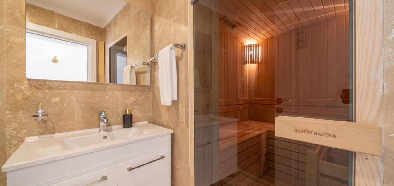 Aqua Marine Apartment 9