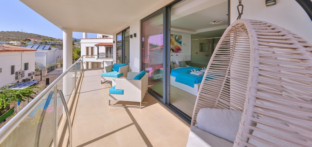 Downstairs Terrace From Bed 1 End