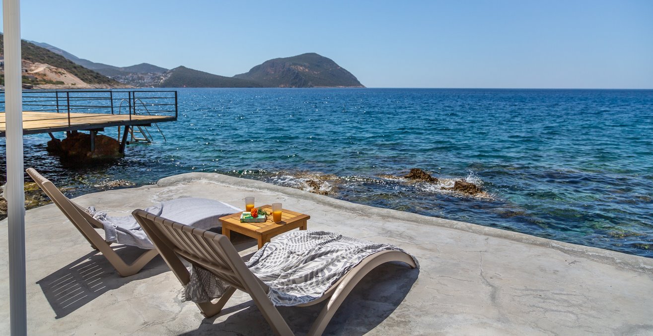 Waters Edge Villas Bathing Platforms 1