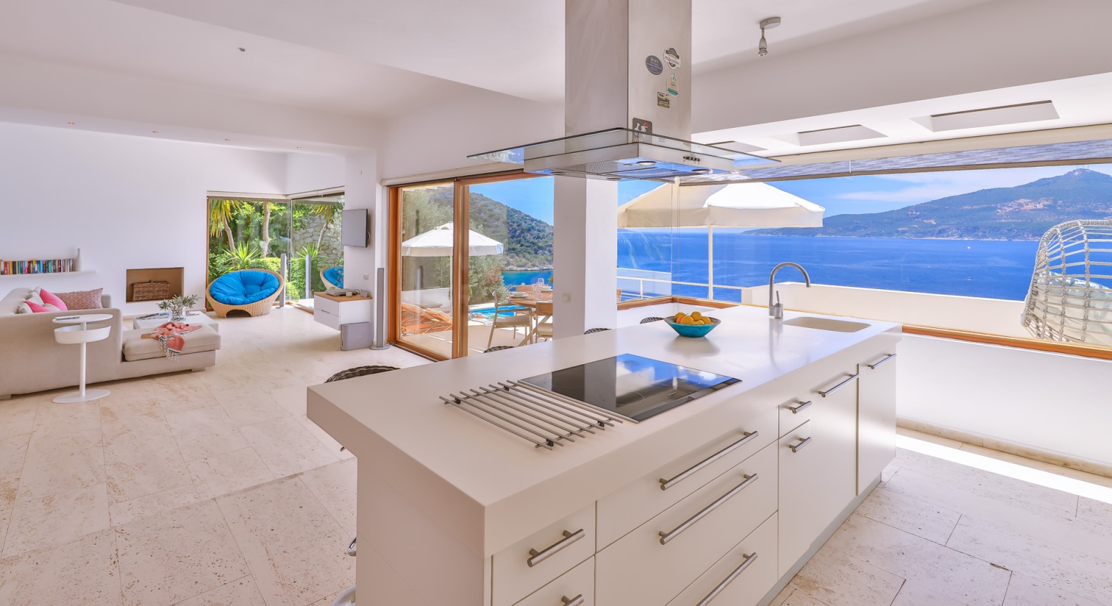 Ying And Yang Villa Mahal 1