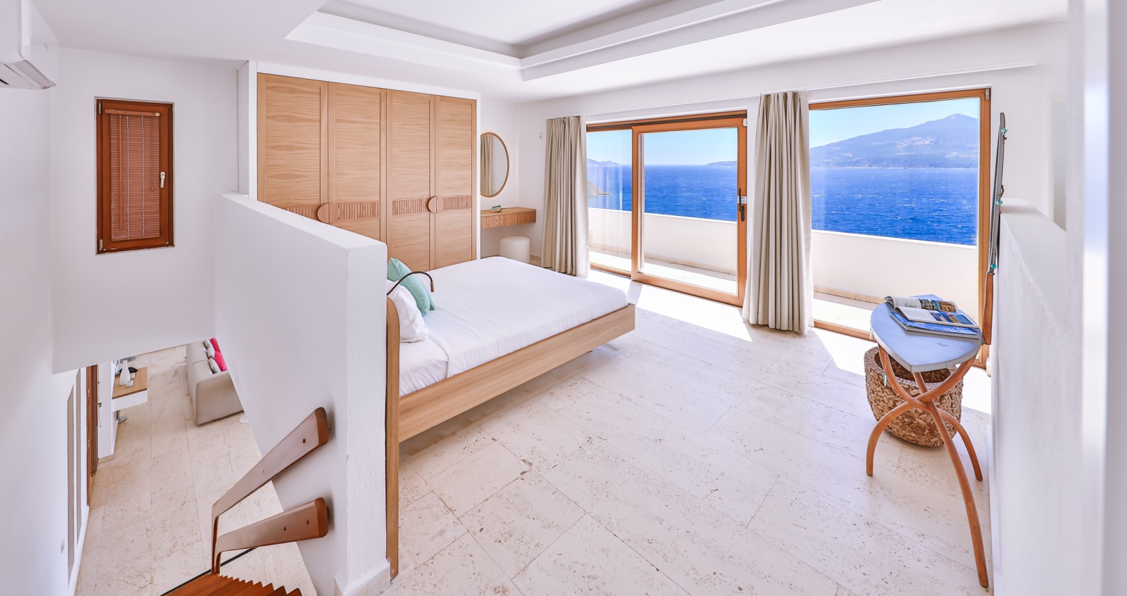 Ying And Yang Villa Mahal 5