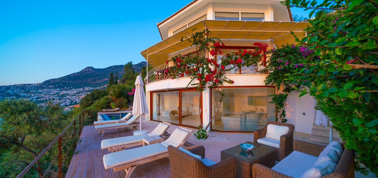 Villa Ruya The Turquoise Collection 3