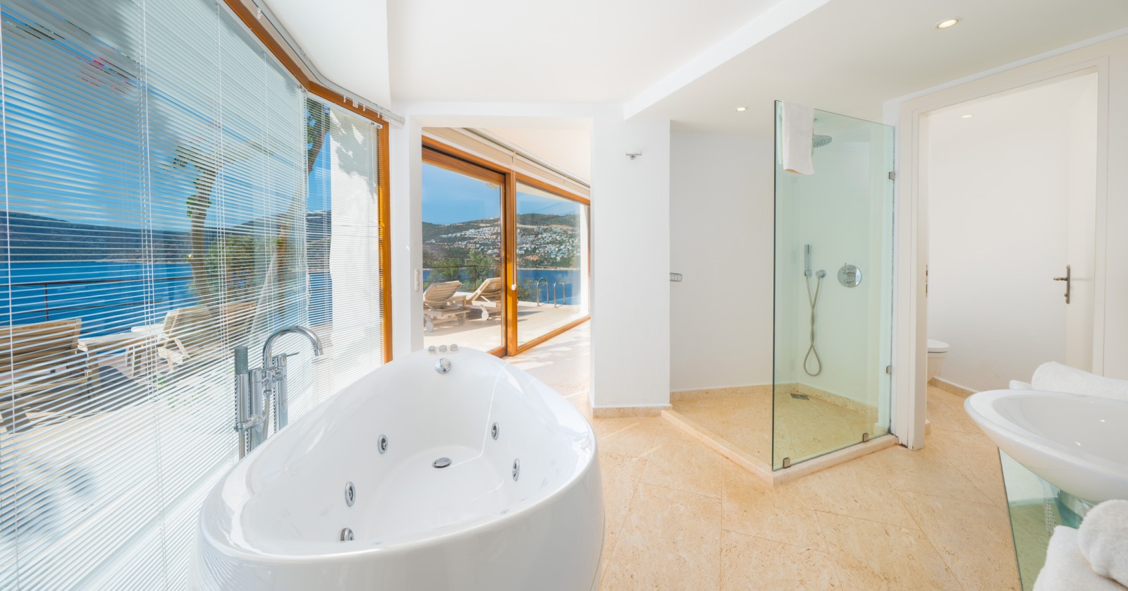 Villa Ruya The Turquoise Collection 7