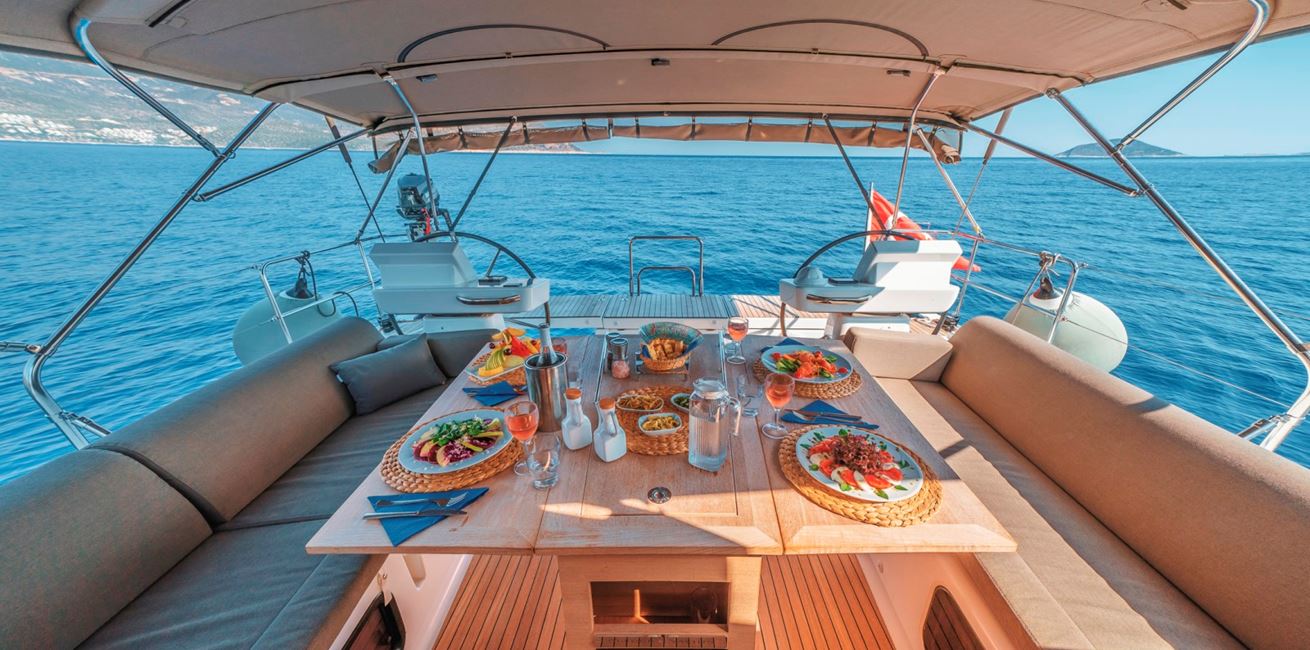 Dining On Board