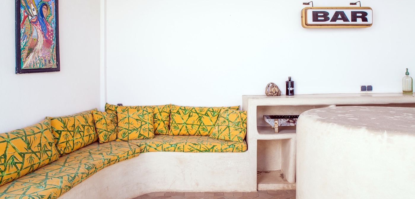 OUTDOOR BAR SECOND FLOOR Credit Paulinaarcklin 5COLUMNS 0690