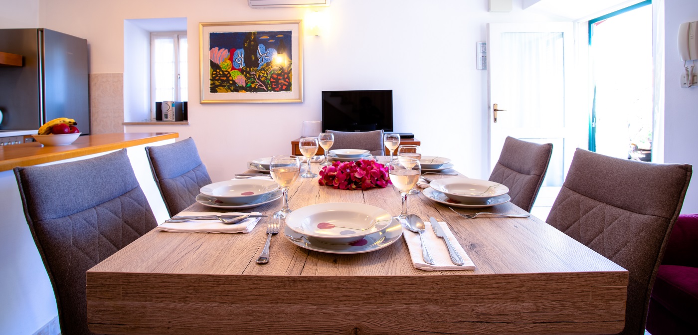 Villa In Sumartin 12