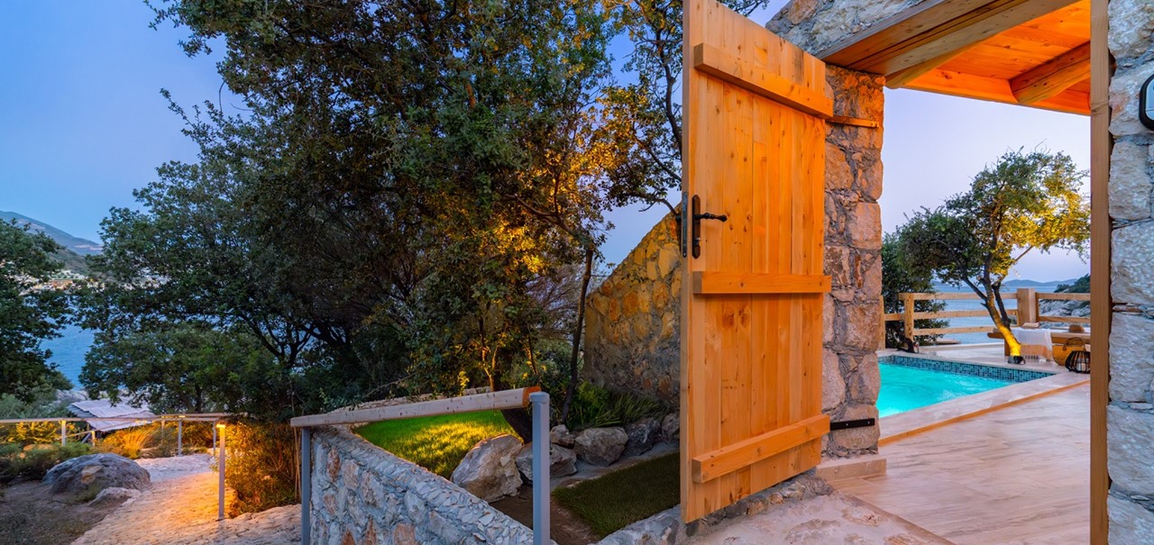 Waters Edge 7 Kalkan 17