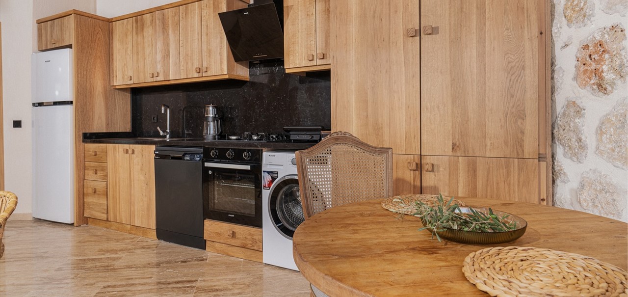 Waters Edge 7 Kalkan 27