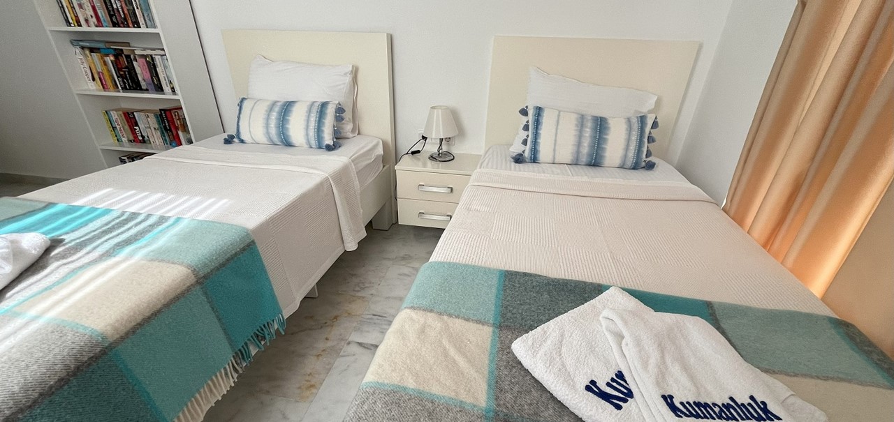 Int 13 Upstairs Twin Room From Front Window