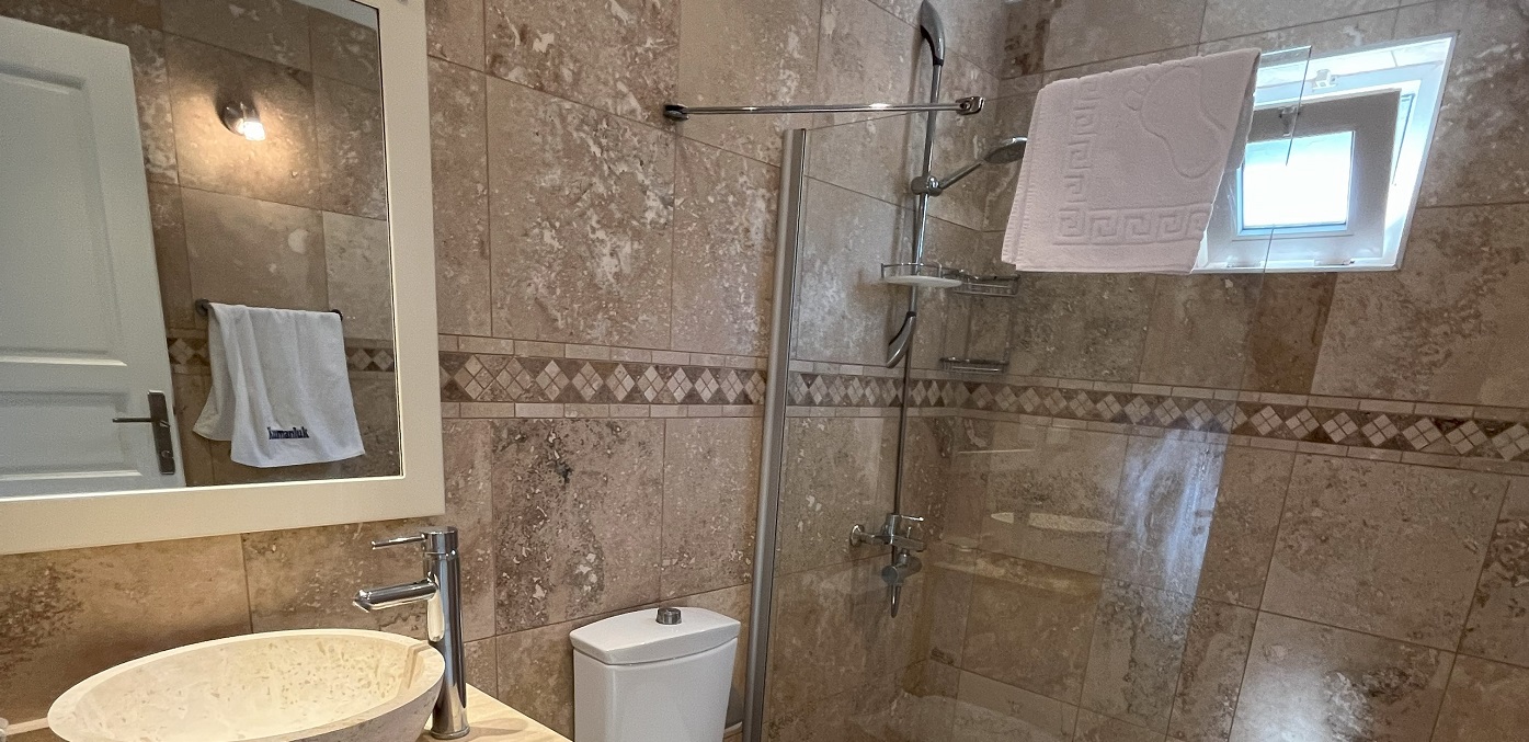 Int 14 Upstairs Twin Room En Suite