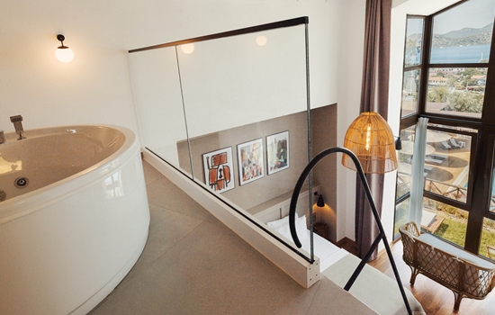 Loft Jacuzzi Room Boho Garden Hotel 1