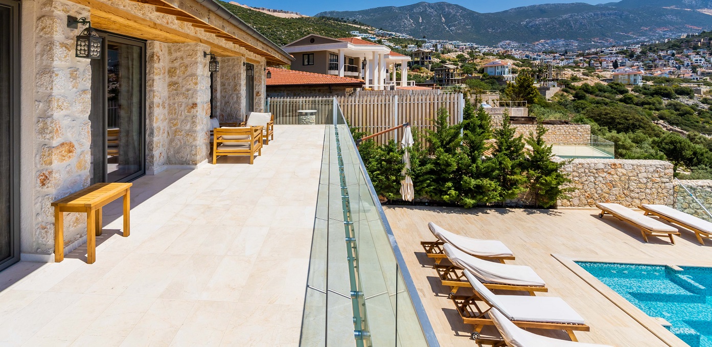 The Waters Edge Kalamar Kalkan 23