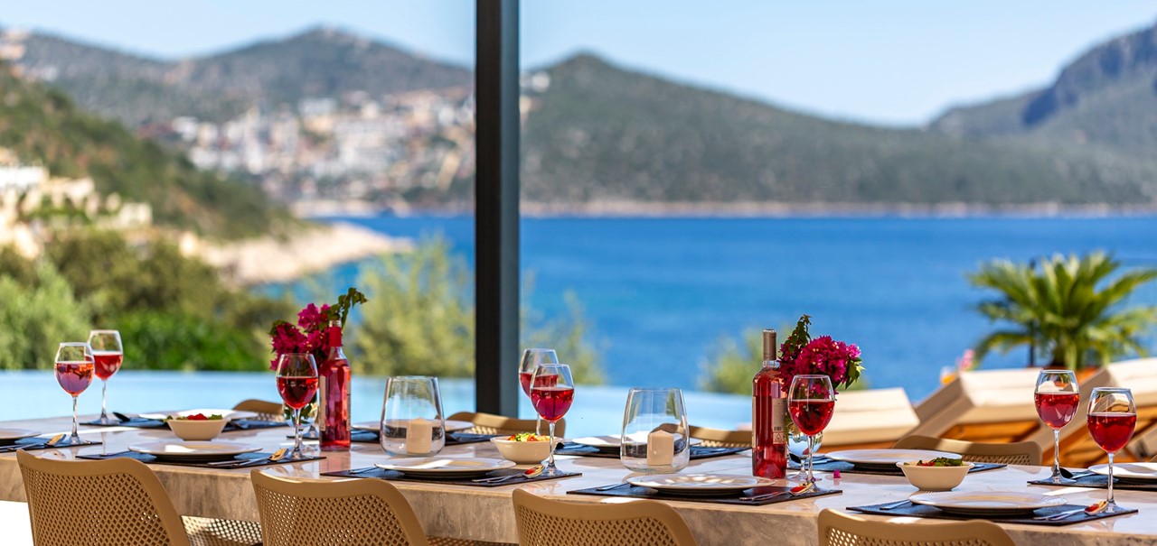Villa Guney Exclusive Kalkan Alfresco Dining Table With Sea Views