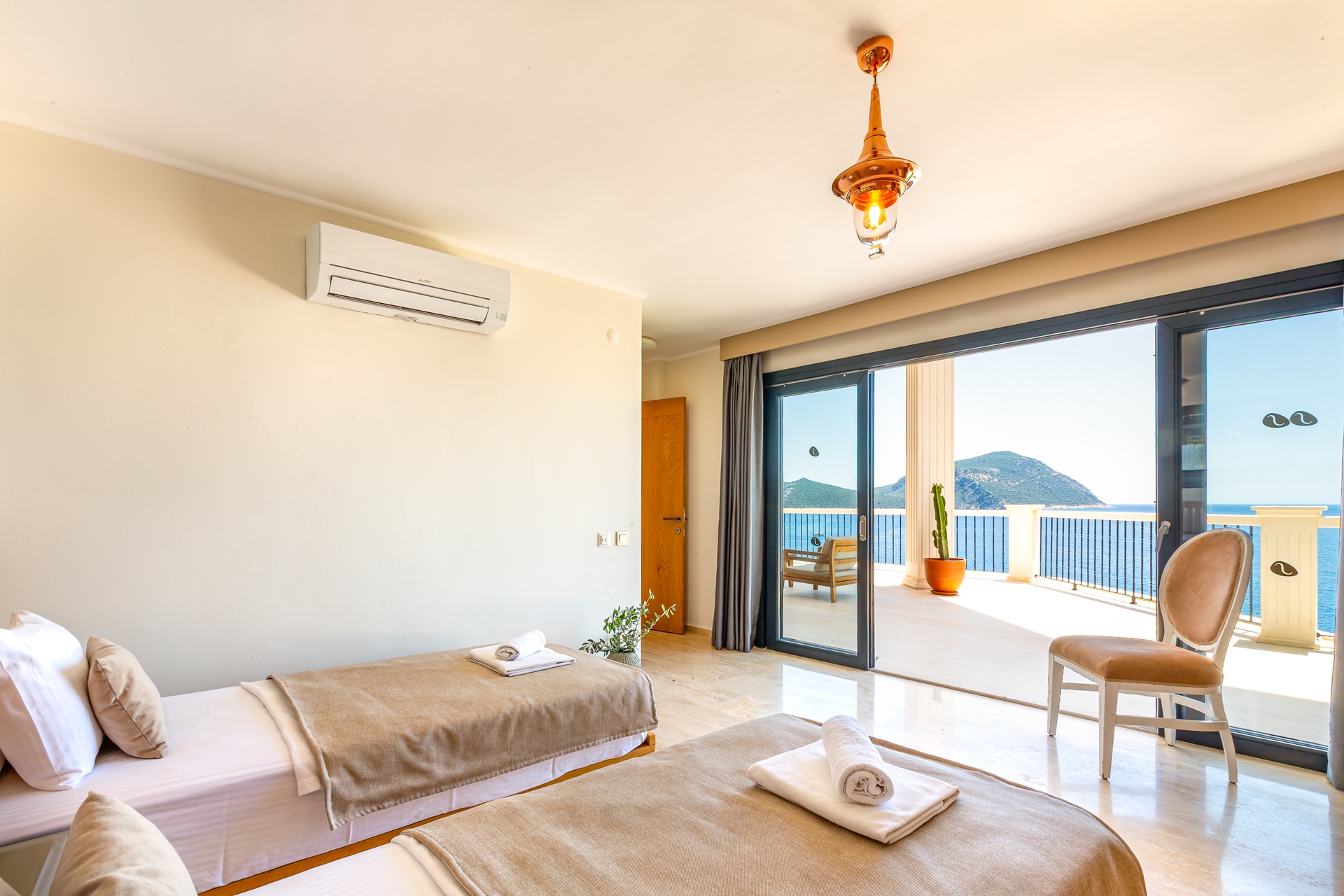 Villa Guney Exclusive Kalkan First Floor Twin Bedroom With Sea View