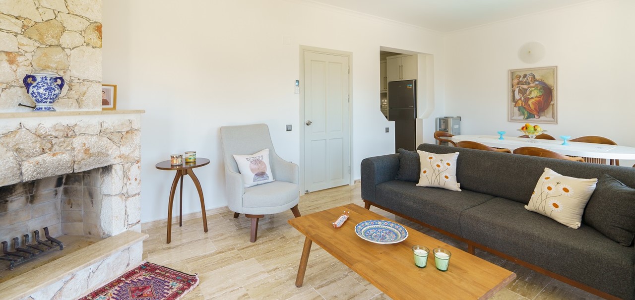 Villa Vista Mare 1F Livingroom05