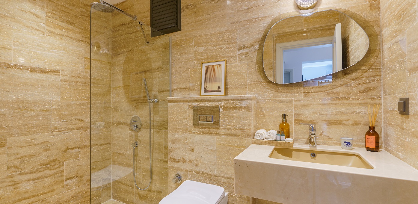 Villa Vista Mare Gf Bathroom01