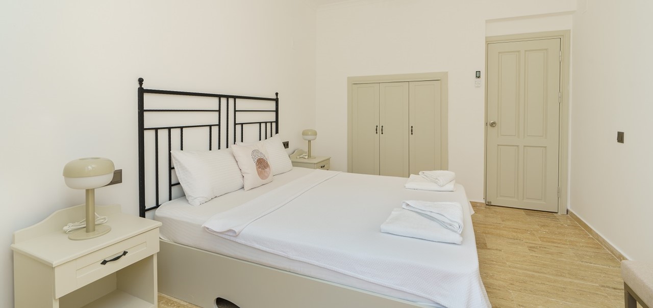 Villa Vista Mare Gf Bedroom Double04