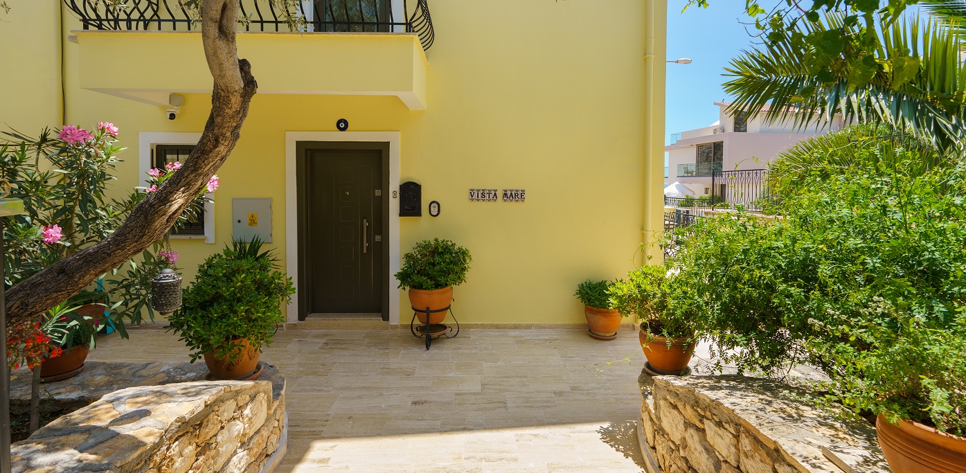 Villa Vista Mare Outdoor Front02