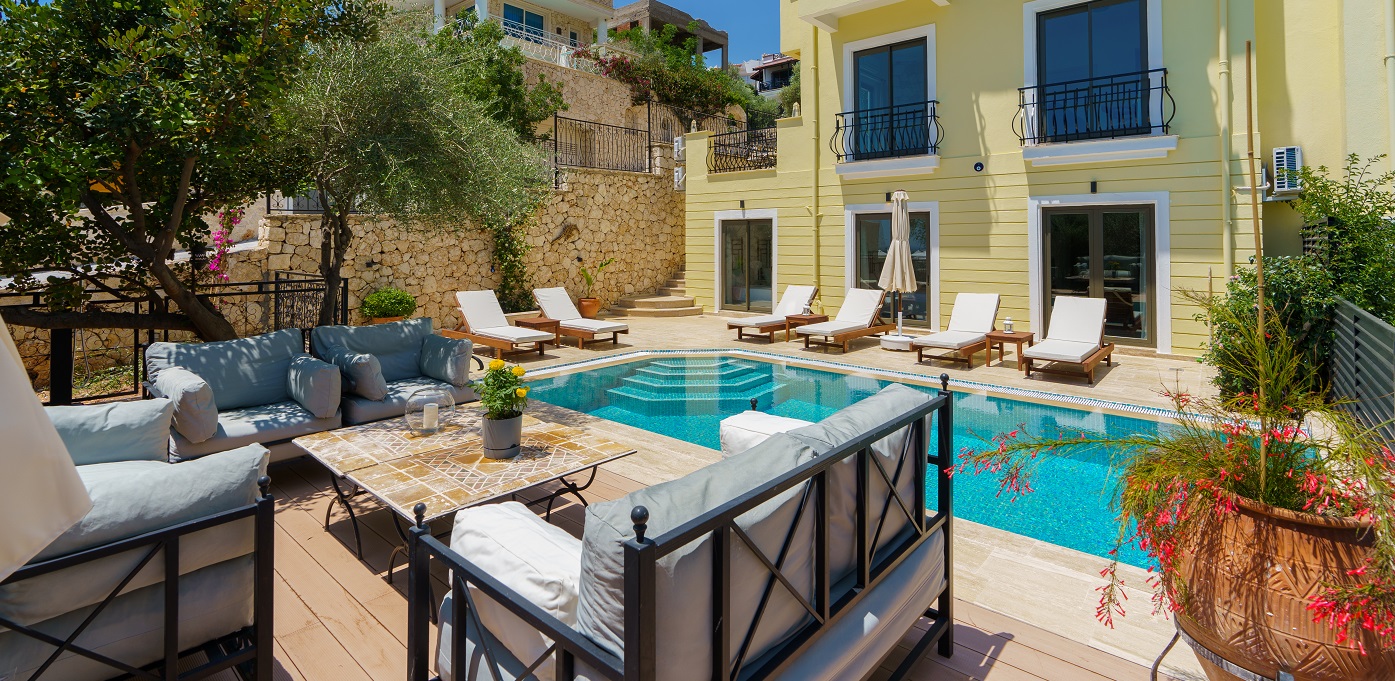 Villa Vista Mare Outdoor Pool01