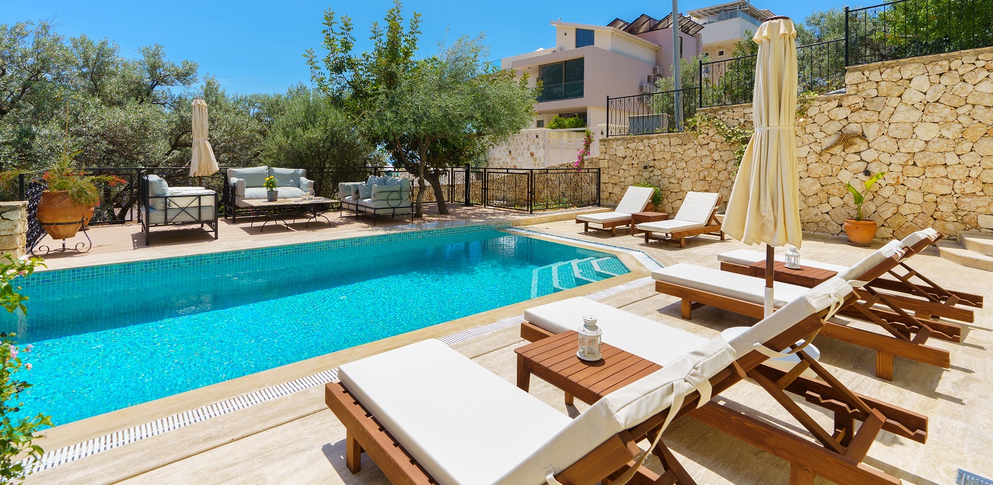 Villa Vista Mare Pool03