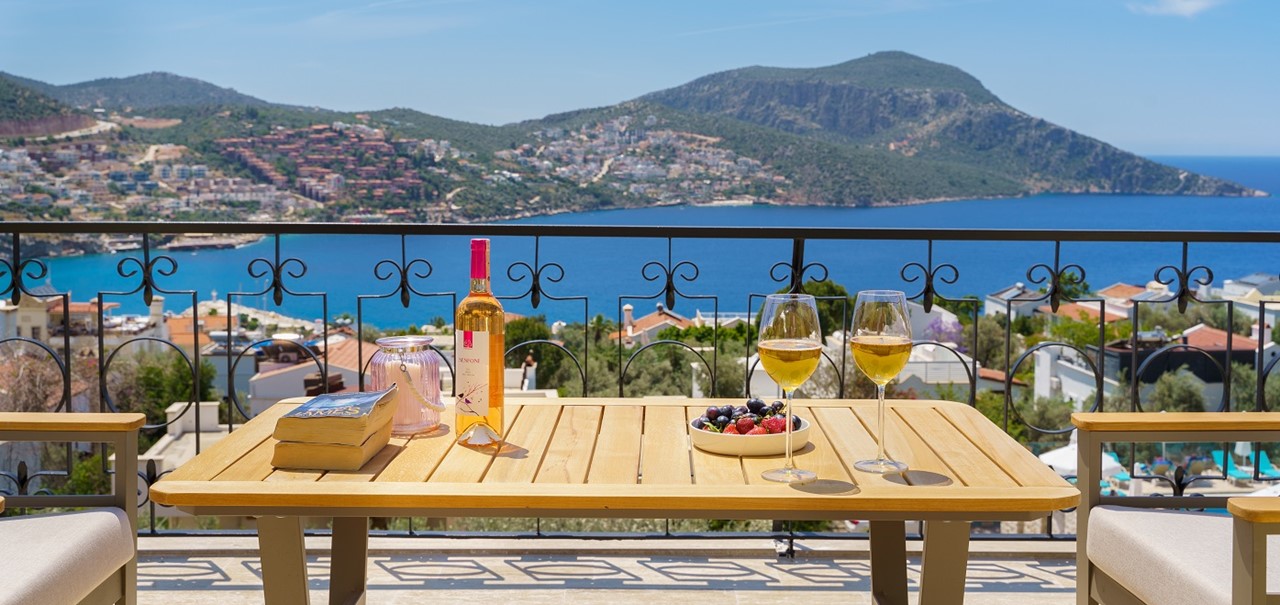 Villa Vista Mare Terrace View05