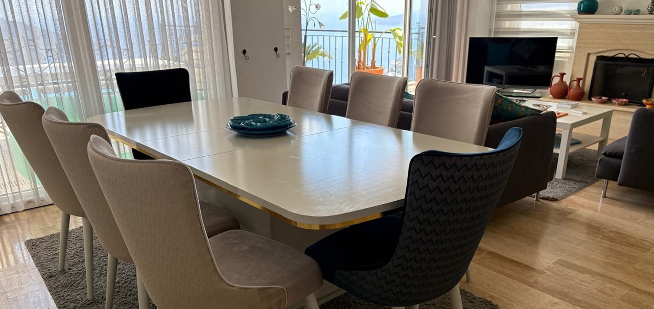 Villa Yasemin New Dining Tablev2