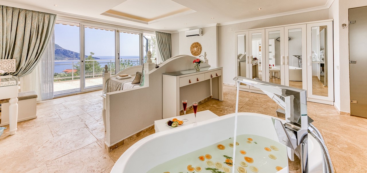 Villa Oasis Central Kalkan 6 Bedroom Villa 35