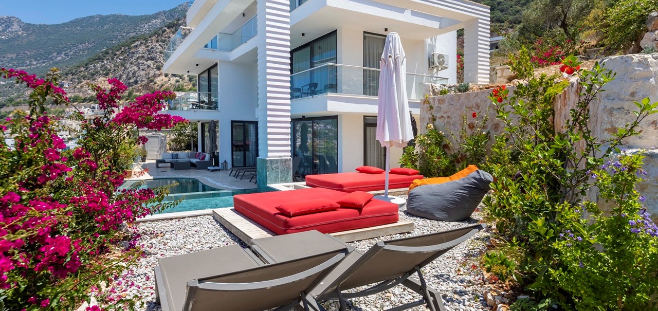 Villa Lumineux Kalkan Outdoor Space 1