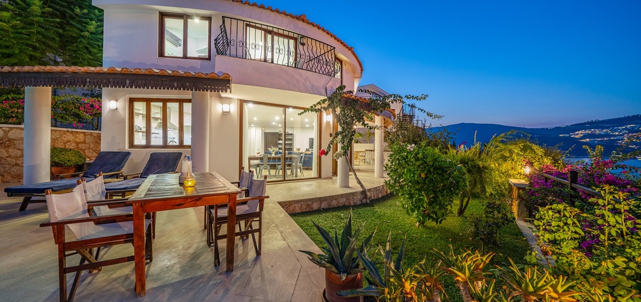 Yesil Kelebek Pool And Outdoors Kisla Kalkan 4