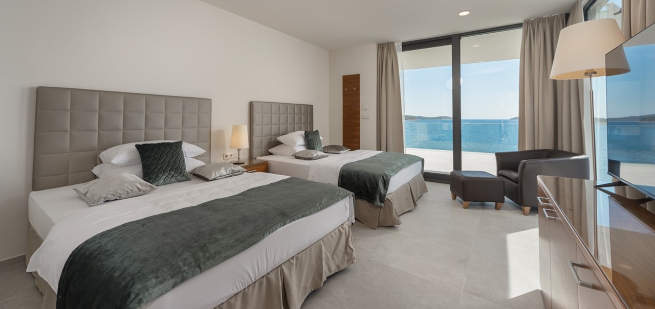 Villa Valiosa Bedrooms And Bathrooms 2